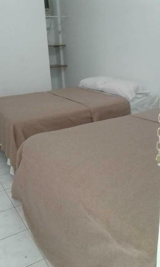 Hotel Manhattan Salinas ซาลีนาส ภายนอก รูปภาพ